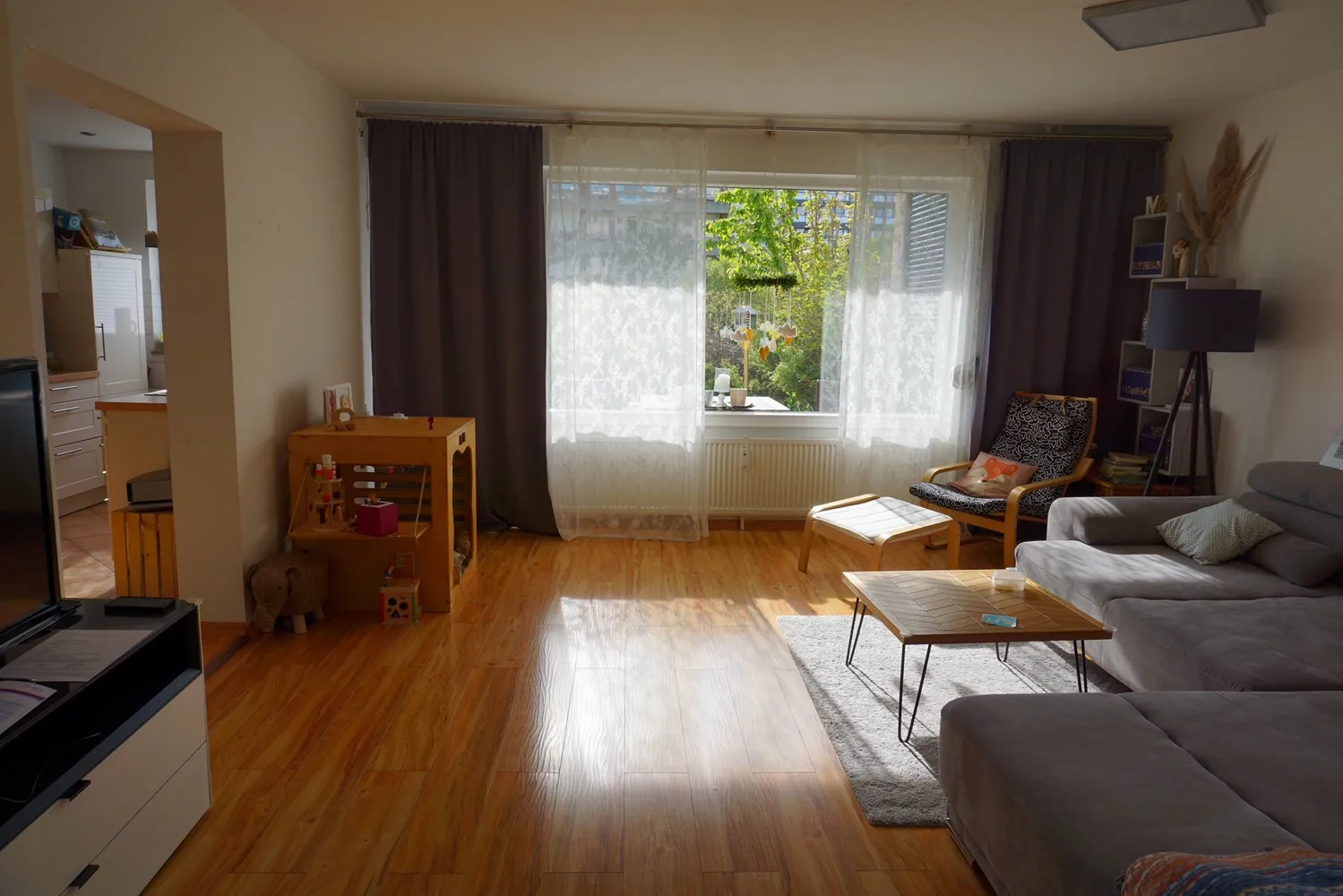 4 Zimmer Wohnung mit 94 m² in Hannover – Bild 1