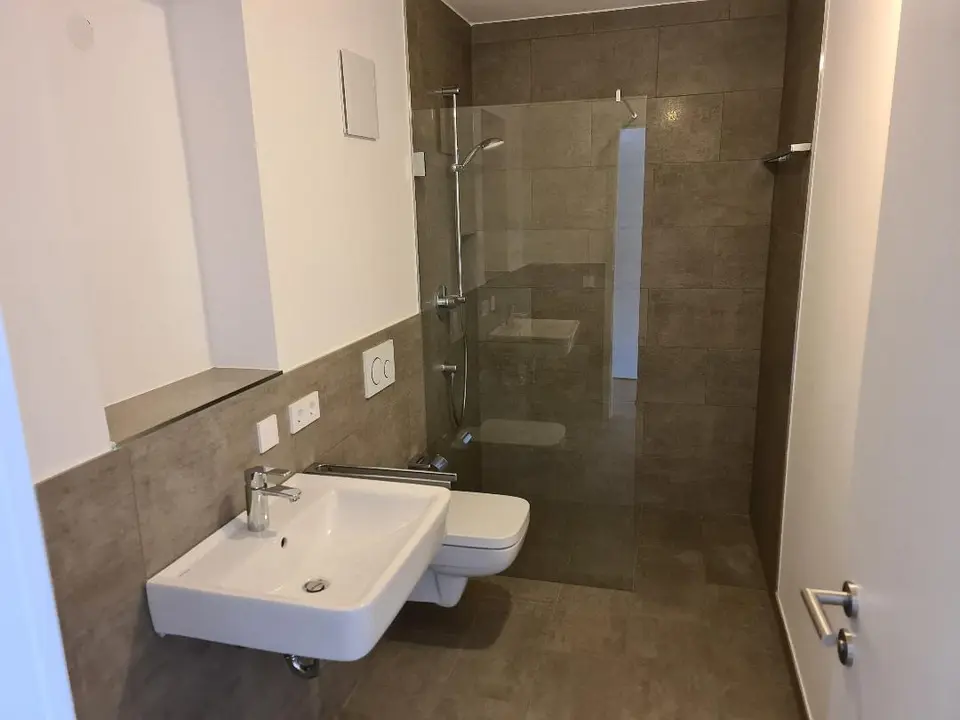 2 Zimmer Wohnung mit 87 m² in Mainz – Bild 2