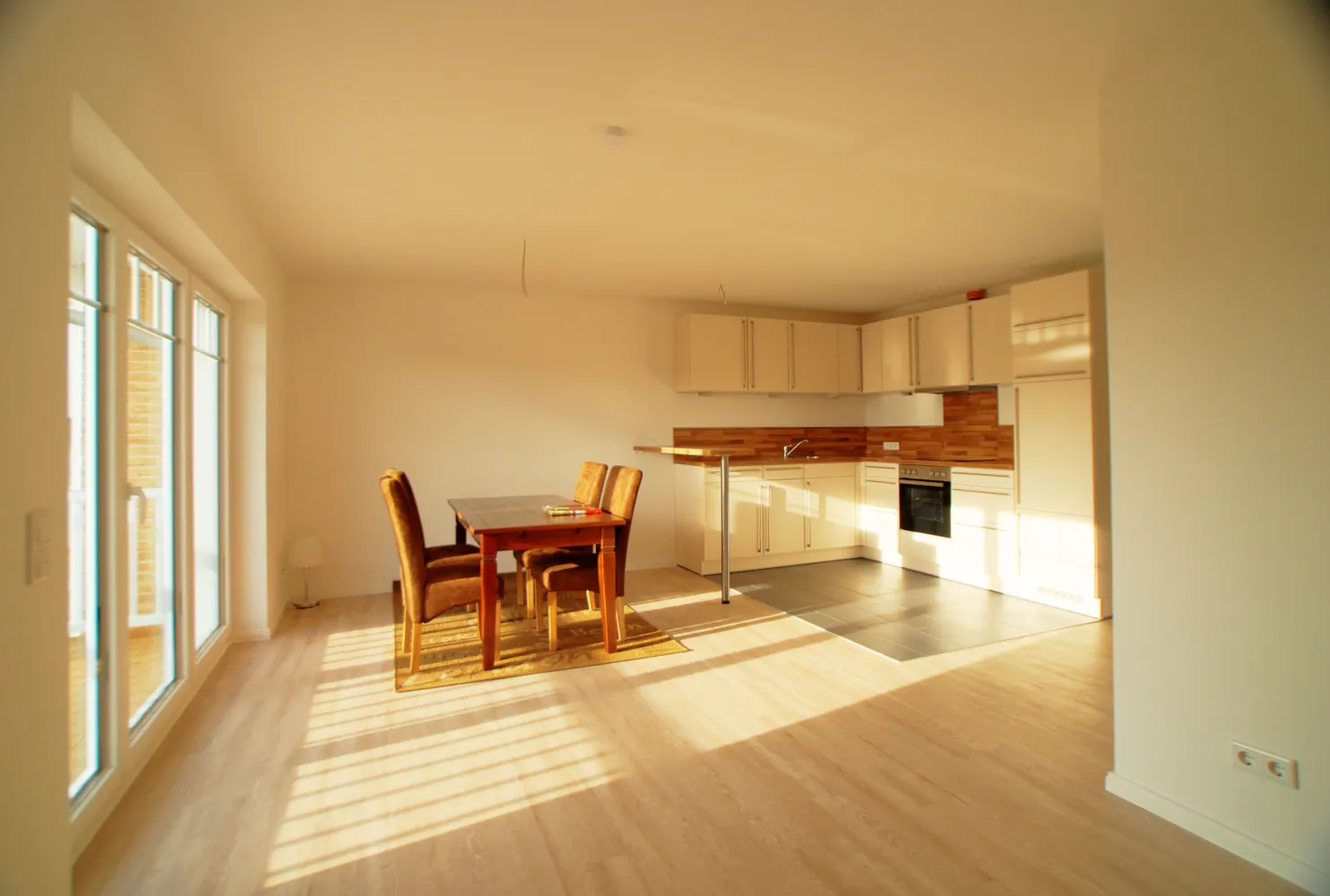 2 Zimmer Wohnung mit 60 m² in Husum – Bild 3