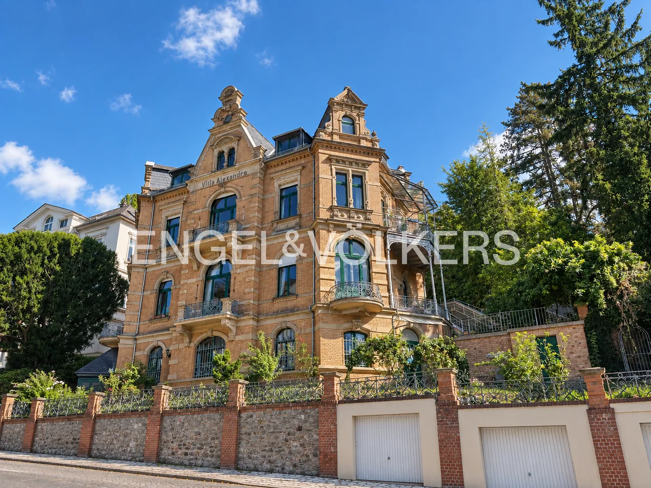 2 room apartment with 75 m² in Wiesbaden – Photo 1