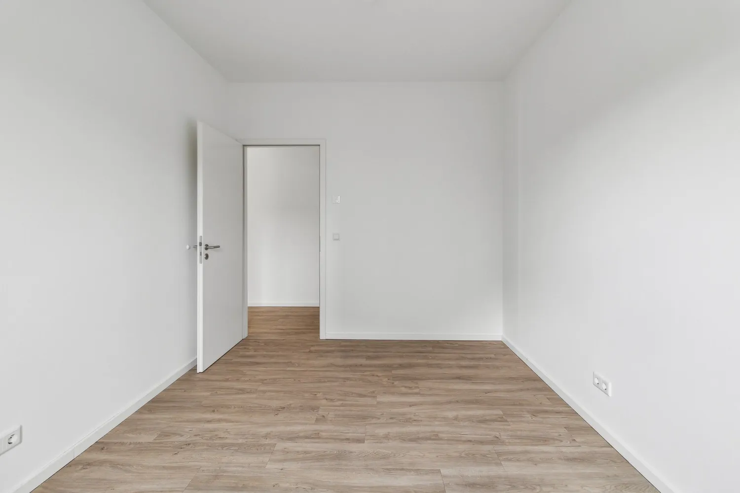 2 room apartment with 67 m² in Berlin – Photo 2