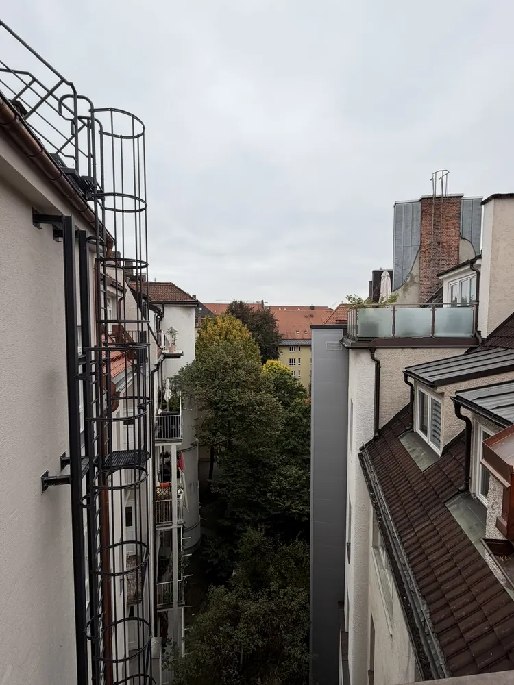5 Zimmer Wohnung mit 128 m² in München – Bild 9