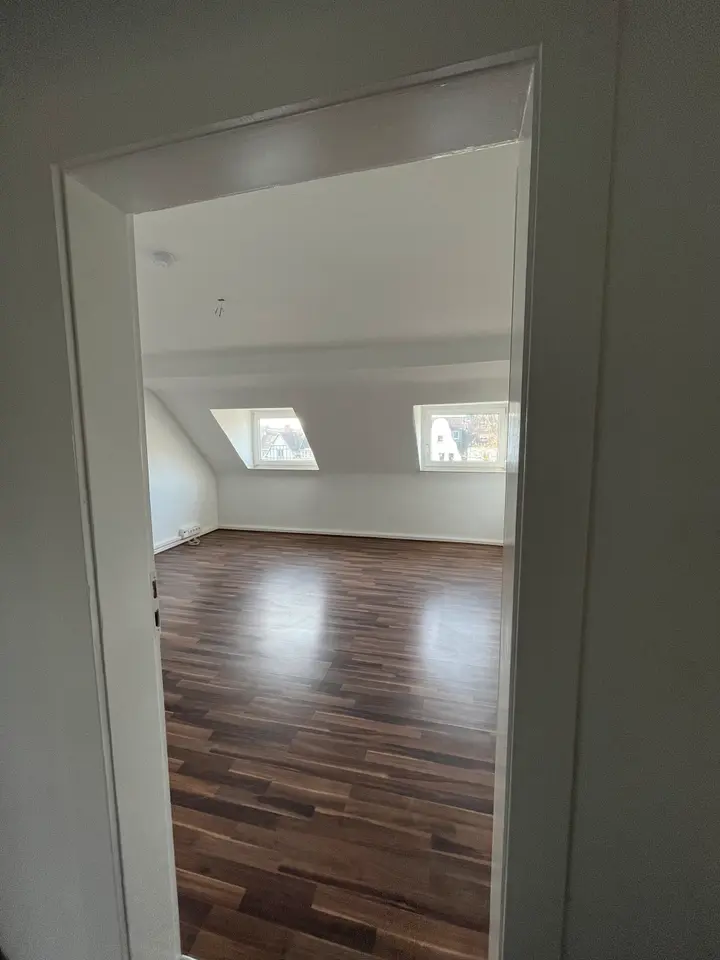 3 Zimmer Wohnung mit 70 m² in Krefeld – Bild 2