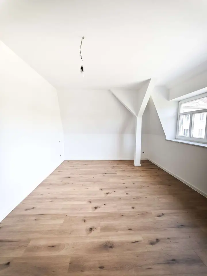 5 Zimmer Wohnung mit 142 m² in Zwickau – Bild 9