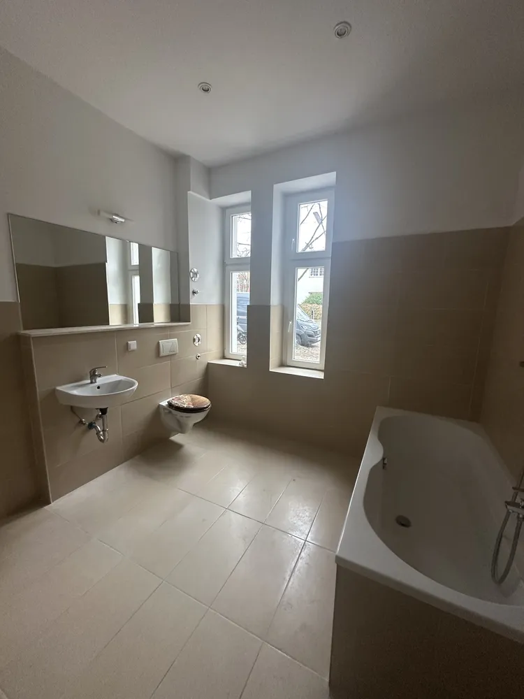 2 Zimmer Wohnung mit 82 m² in Berlin – Bild 3
