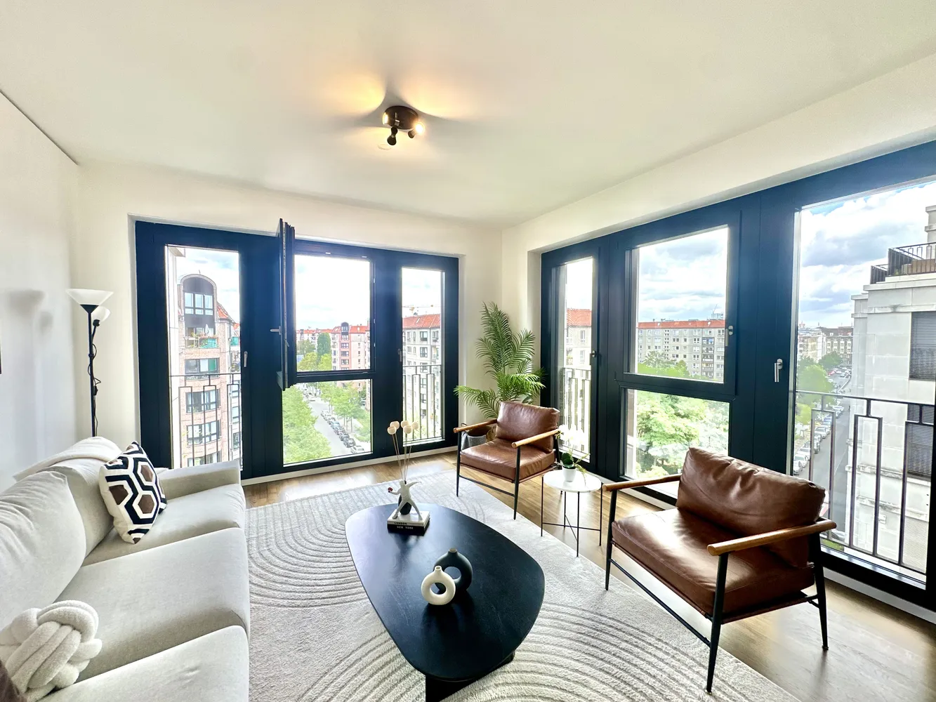 2 Zimmer Wohnung mit 93 m² in Berlin – Bild 6