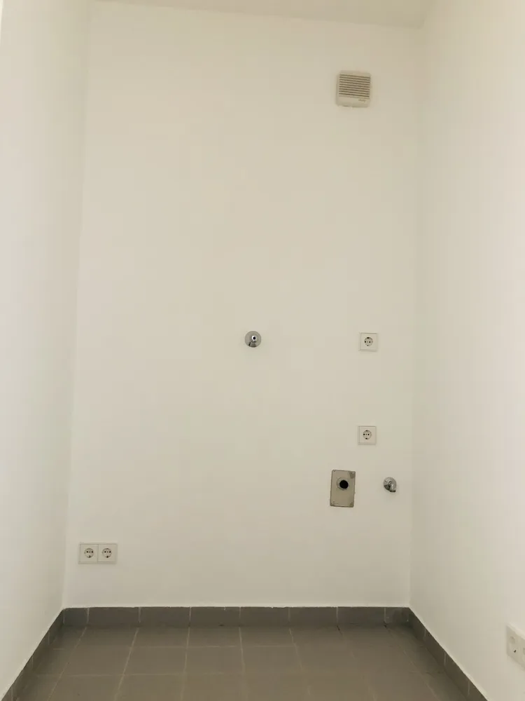 2 Zimmer Wohnung mit 83 m² in Berlin – Bild 9