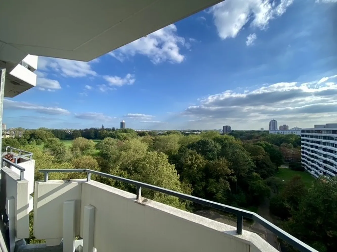 1 room apartment with 36 m² in Cologne – Photo 5