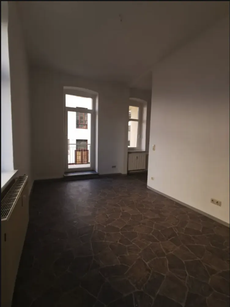 5 Zimmer Wohnung mit 122 m² in Gera – Bild 1