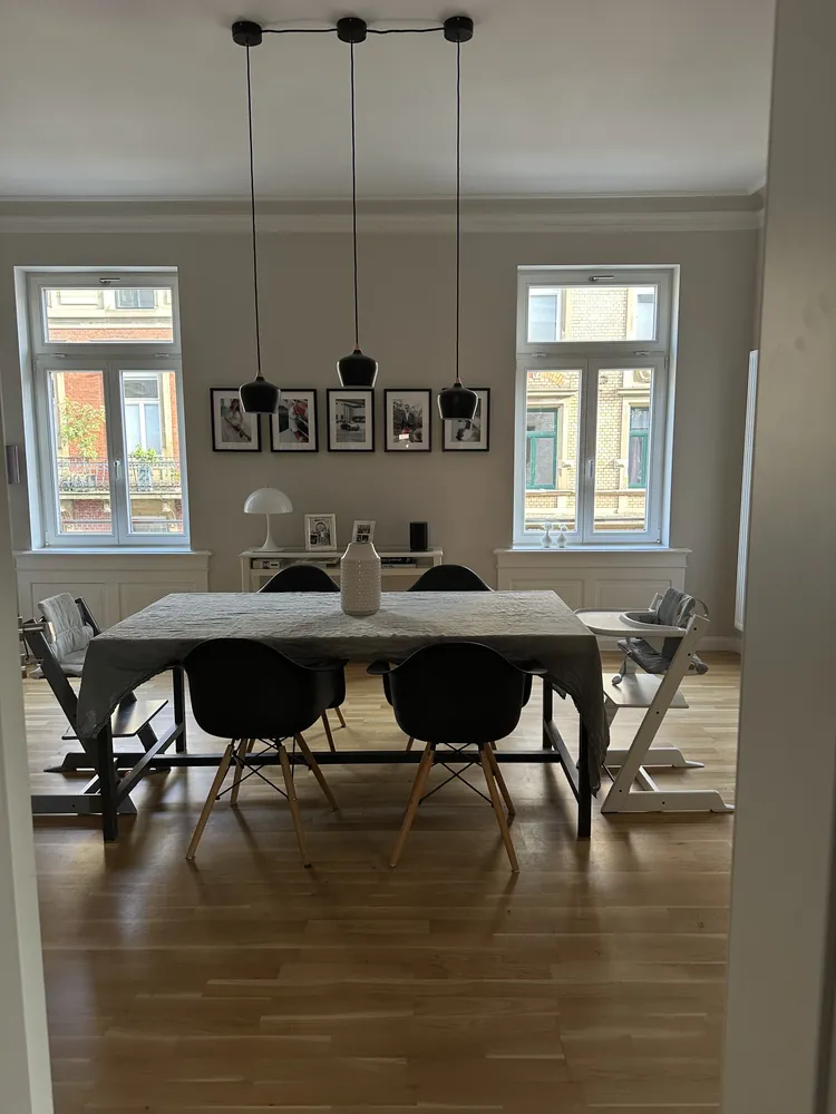 5 Zimmer Wohnung mit 130 m² in Stuttgart – Bild 1