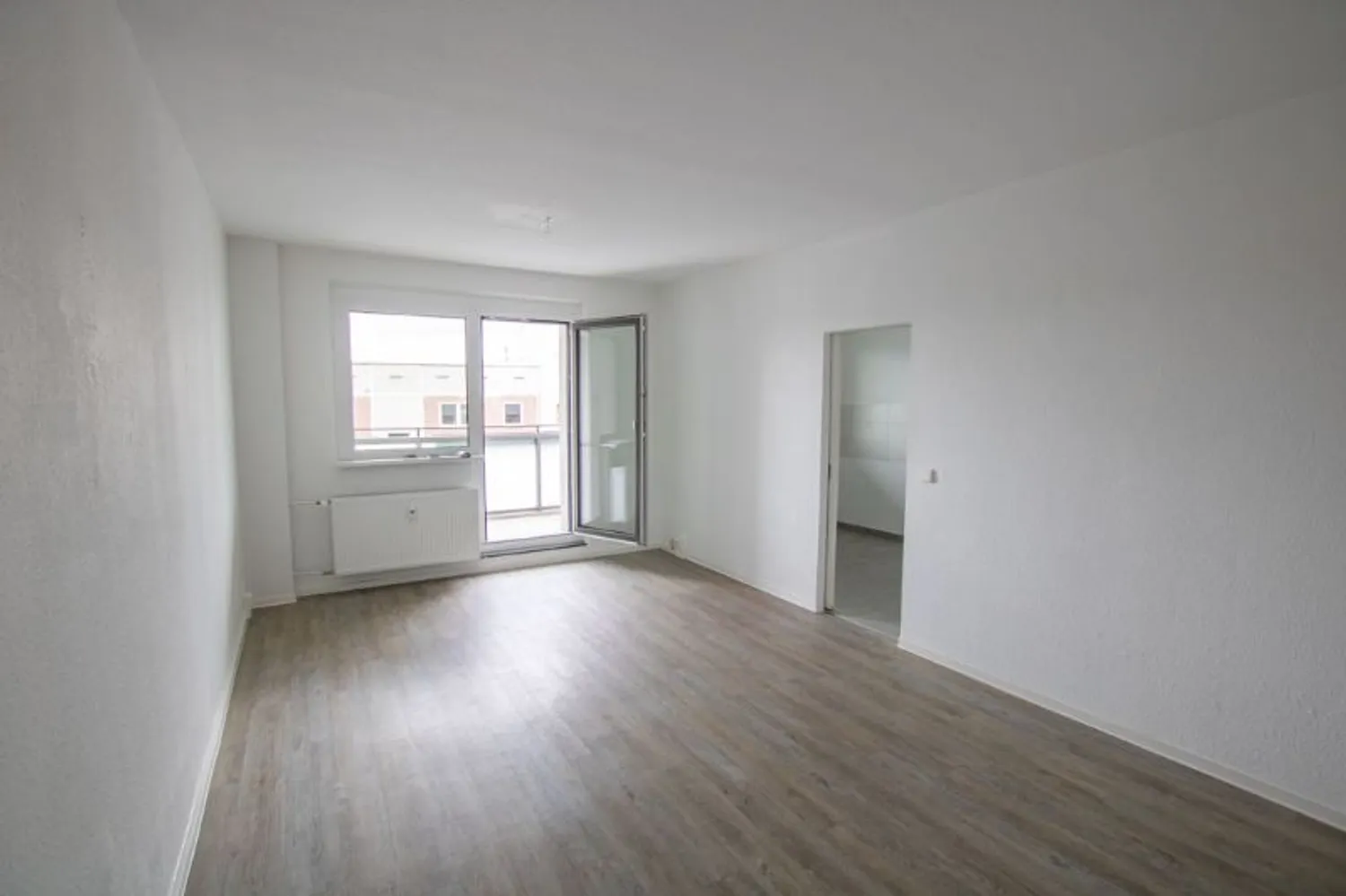 3 Zimmer Wohnung mit 70 m² in Halle (Saale) – Bild 1