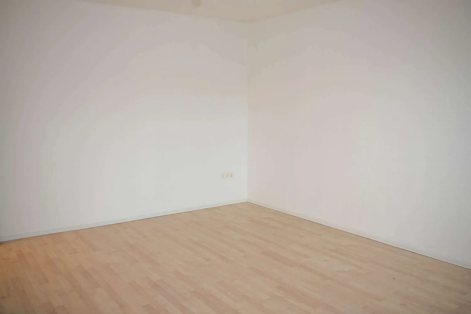 3 Zimmer Wohnung mit 88 m² in Kiel – Bild 2