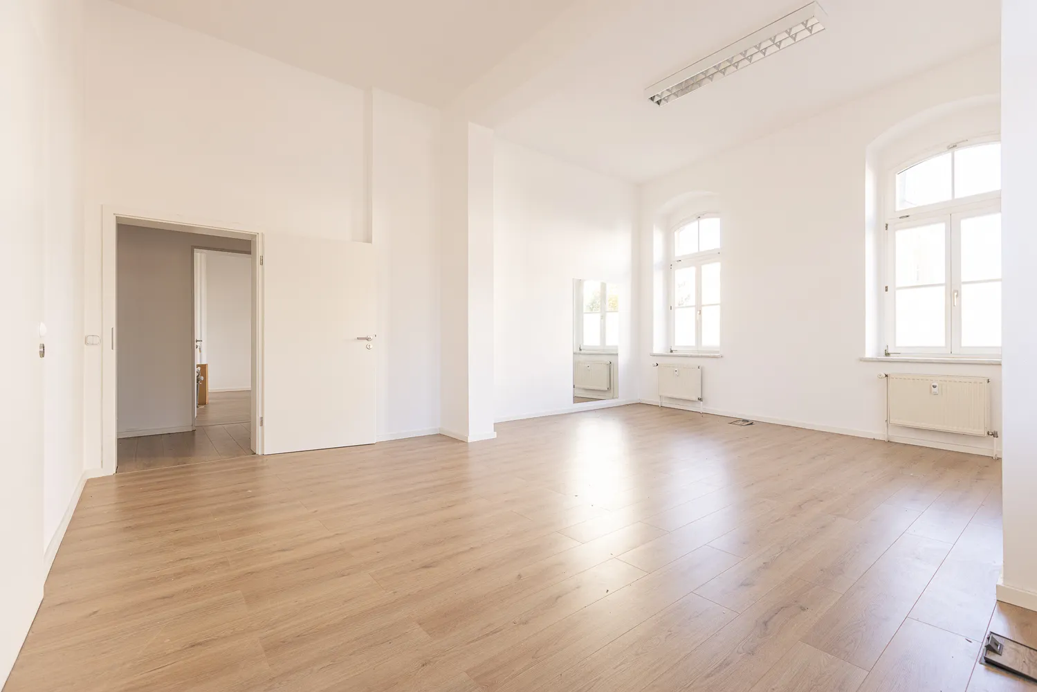 4 Zimmer Wohnung mit 167 m² in Torgau – Bild 1