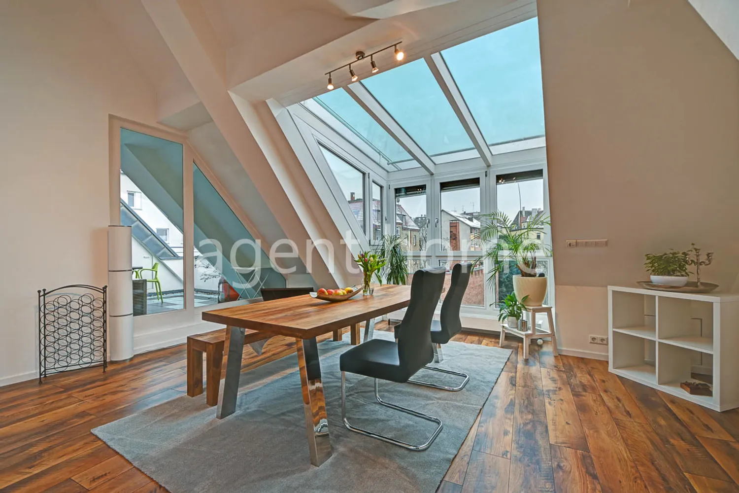 2 Zimmer Wohnung mit 85 m² in Stuttgart – Bild 6