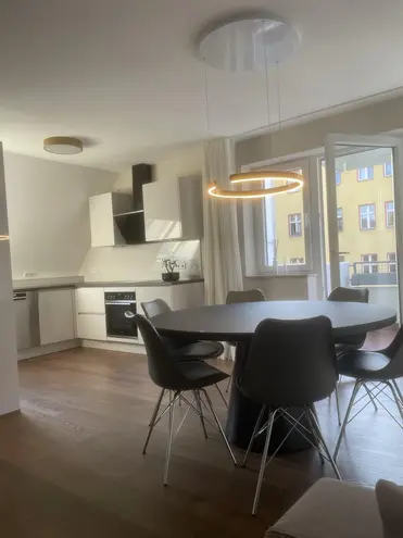 2 Zimmer Wohnung mit 69 m² in Berlin – Bild 1