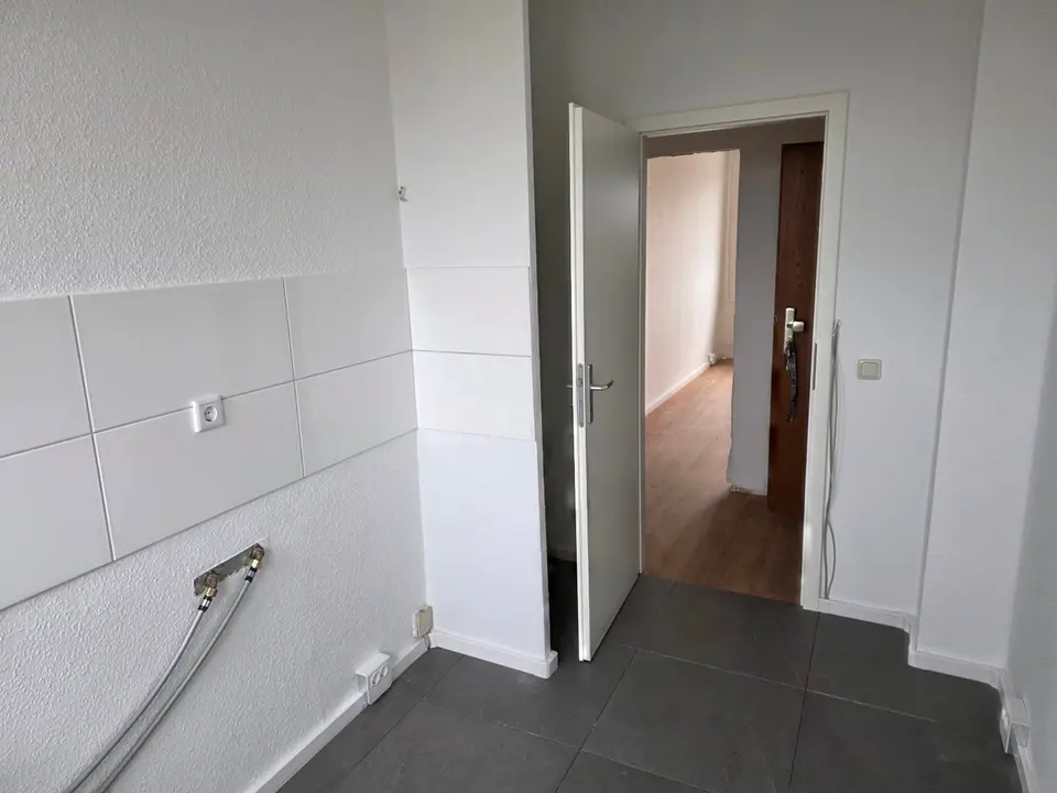 3 Zimmer Wohnung mit 60 m² in Weißenfels – Bild 5