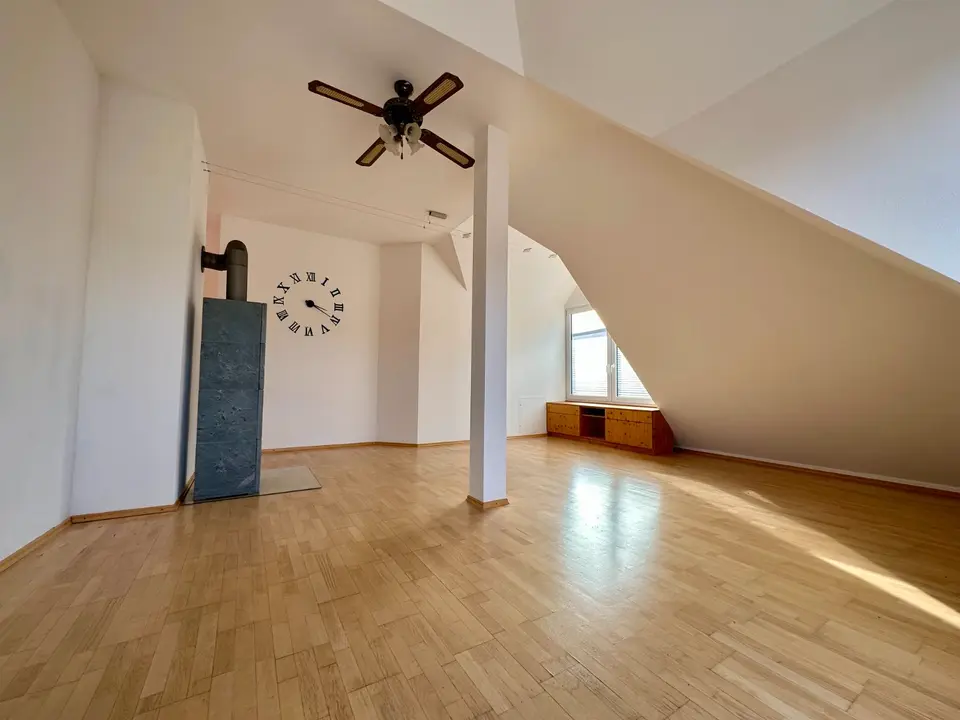 4 Zimmer Wohnung mit 148 m² in Traunstein – Bild 1