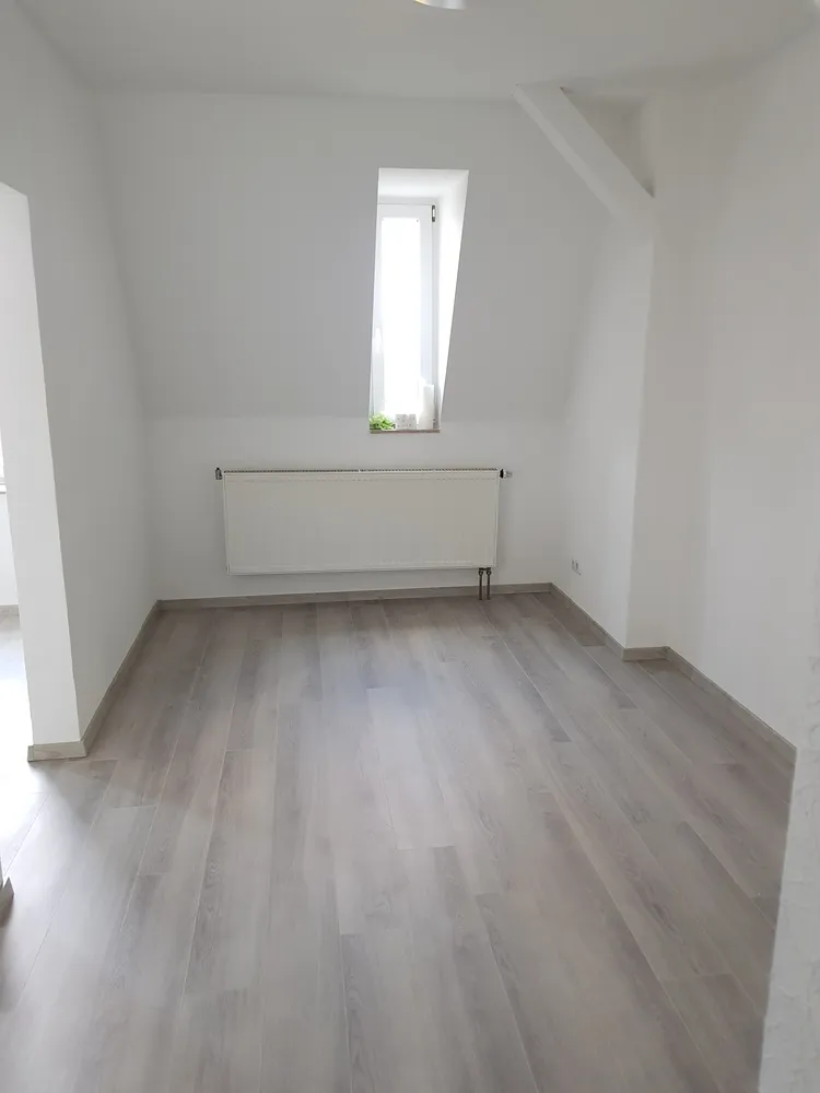 6 Zimmer Wohnung mit 140 m² in Plauen – Bild 11
