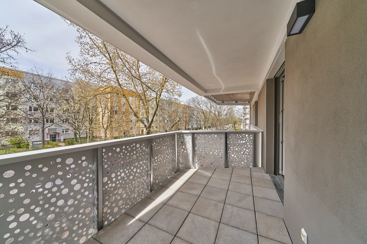 2 Zimmer Wohnung mit 53 m² in Halle (Saale) – Bild 2