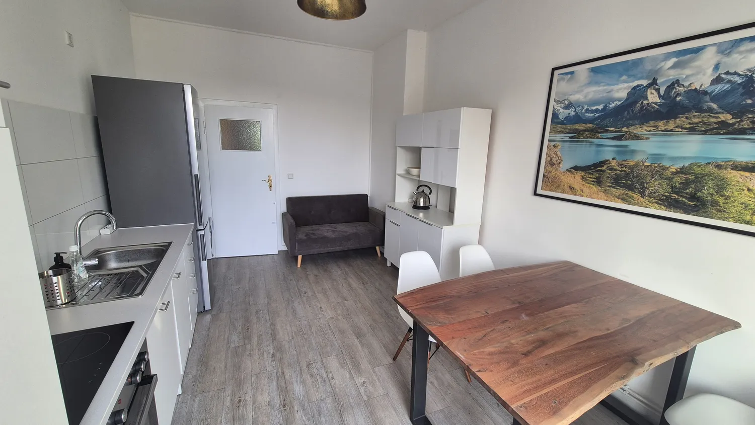 2 Zimmer Wohnung mit 58 m² in Düsseldorf – Bild 2