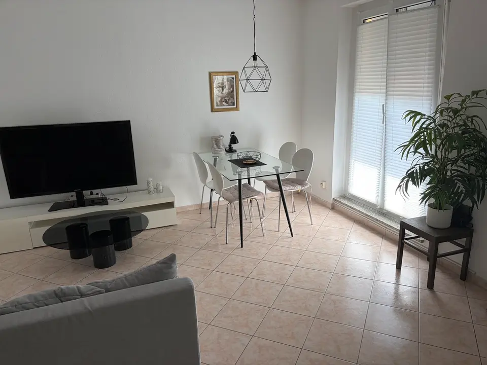 2 room apartment with 49 m² in Frankfurt am Main – Photo 2