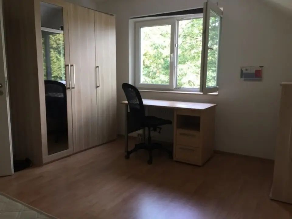 WG-Zimmer mit 20 m² in Aachen – Bild 2