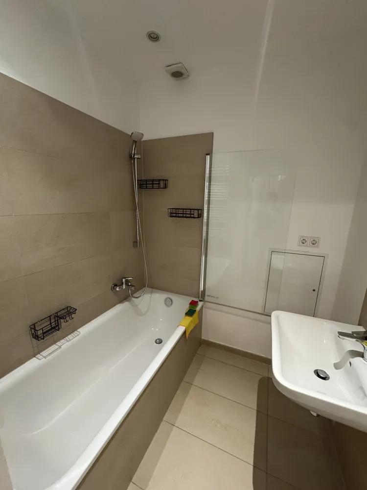 3 Zimmer Wohnung mit 98 m² in Wiesbaden – Bild 8