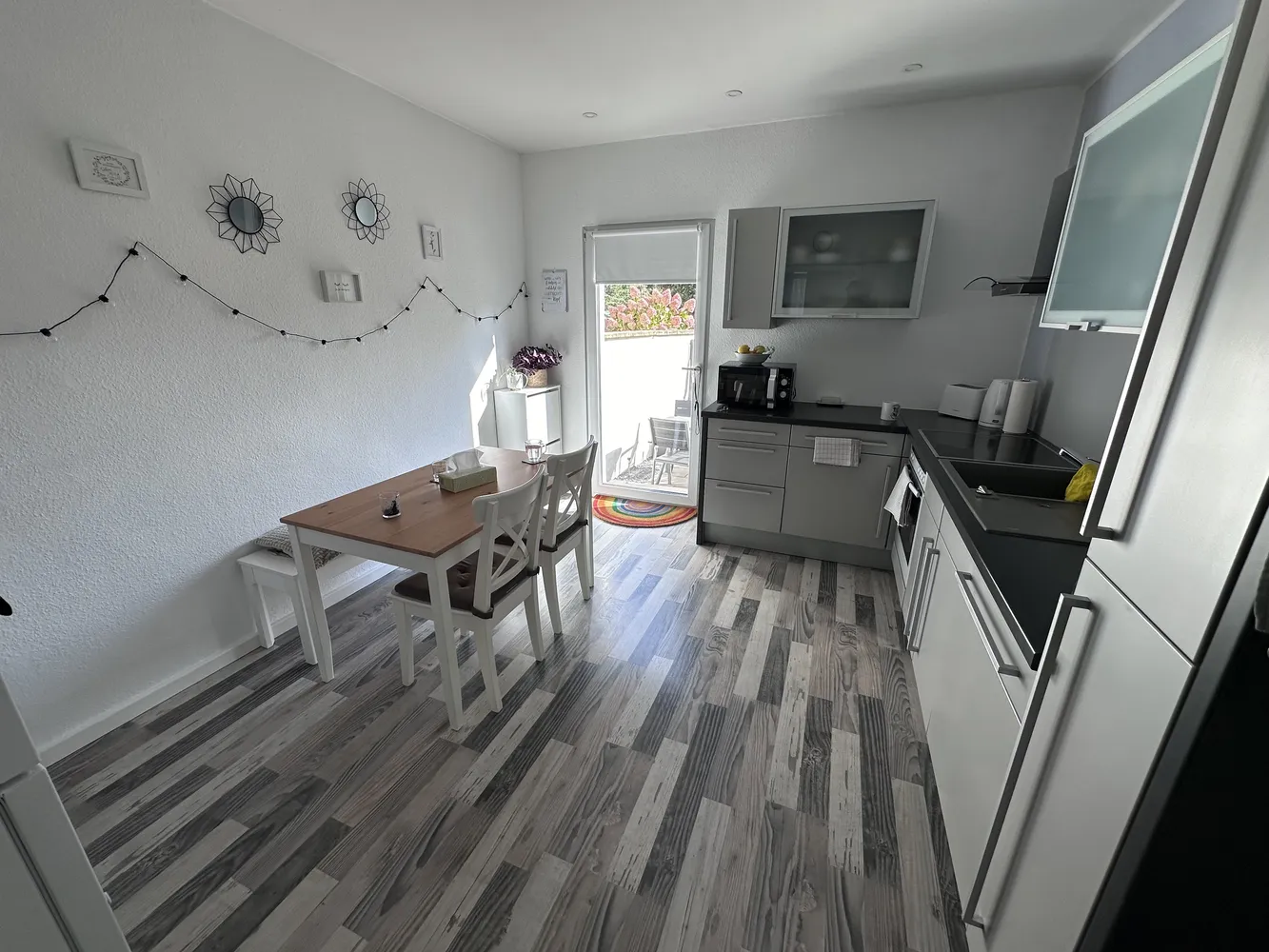 2 Zimmer Wohnung mit 60 m² in Köln – Bild 2