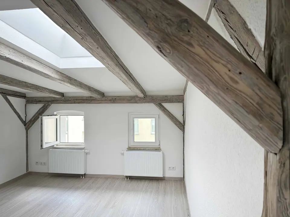 4 Zimmer Wohnung mit 92 m² in Halle (Saale) – Bild 1
