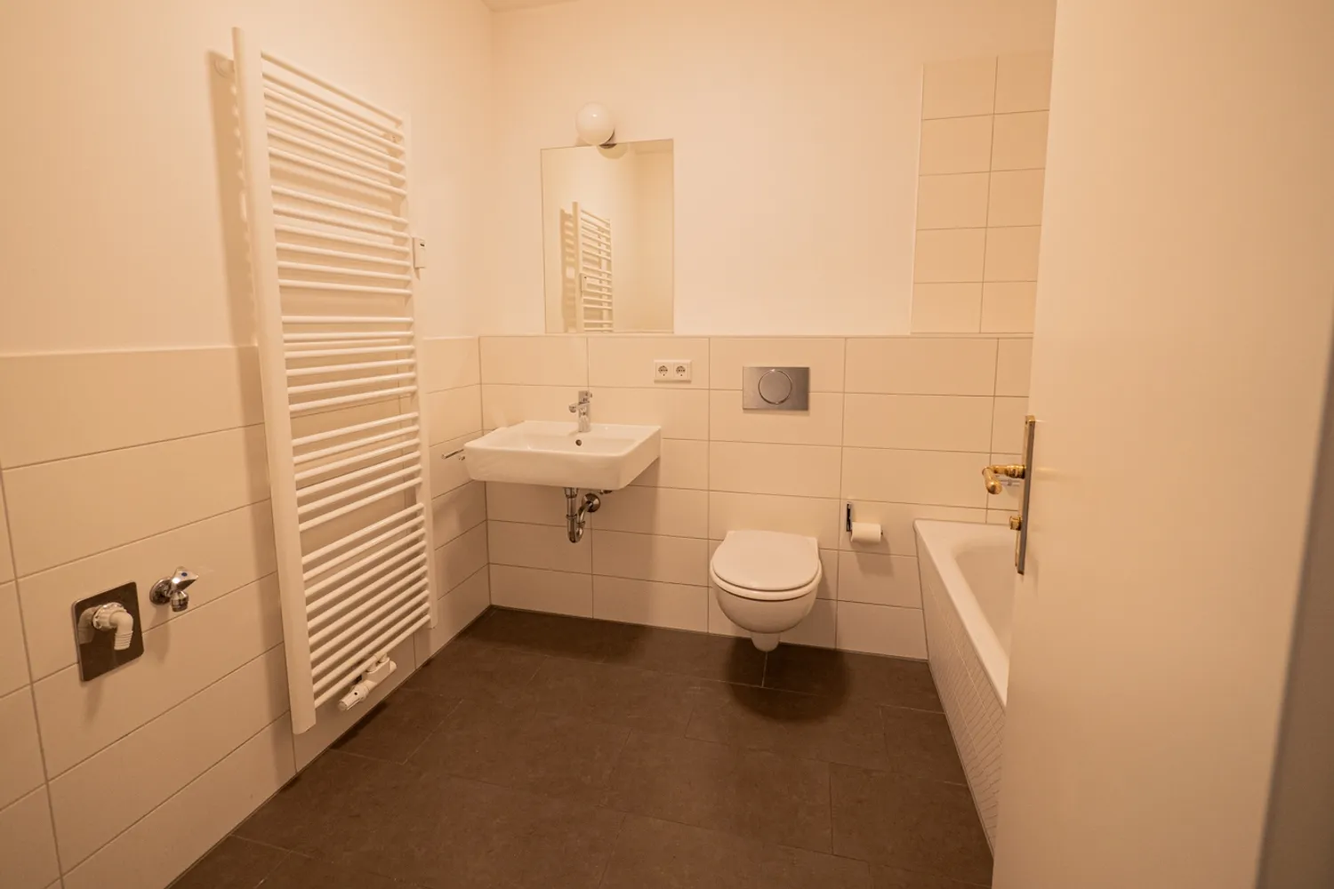 3 Zimmer Wohnung mit 89 m² in Dresden – Bild 3