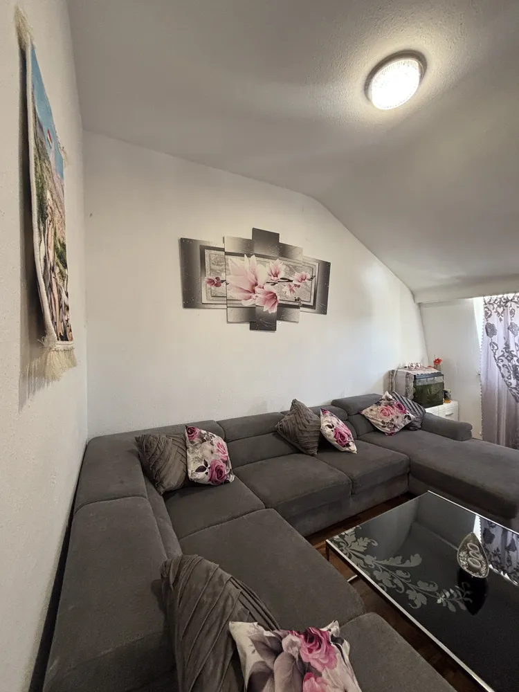 5 Zimmer Wohnung mit 145 m² in Mönchengladbach – Bild 1