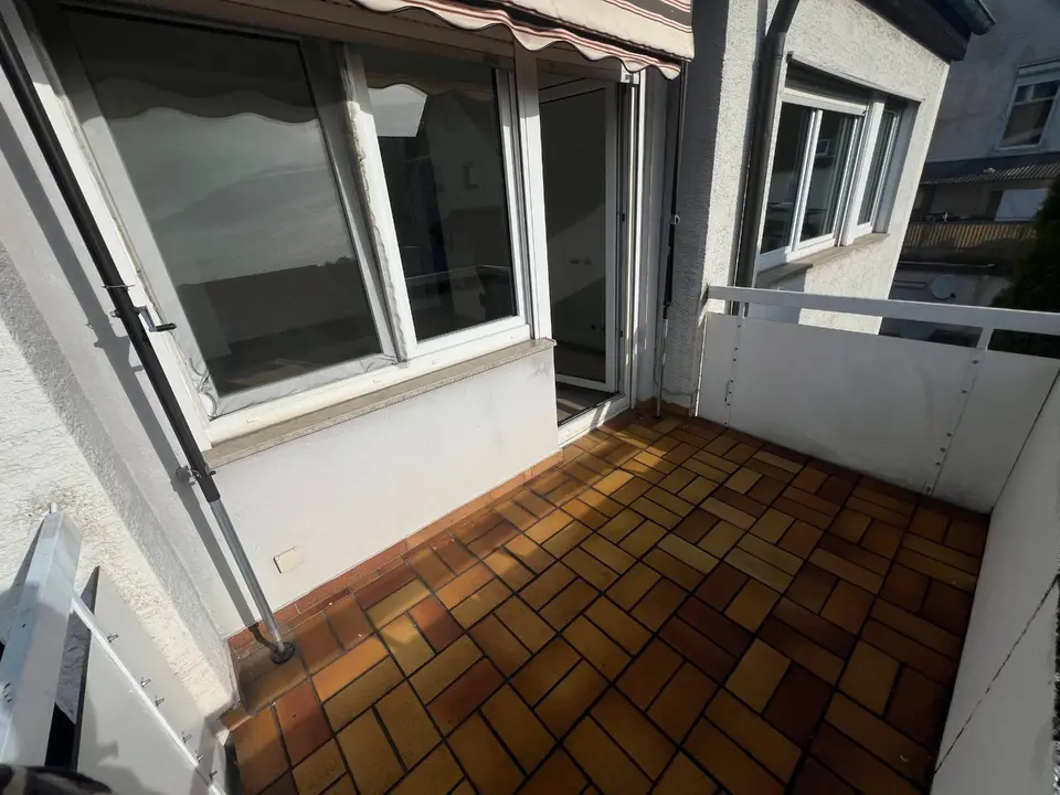 Shared room with 120 m² in Stuttgart – Photo 6