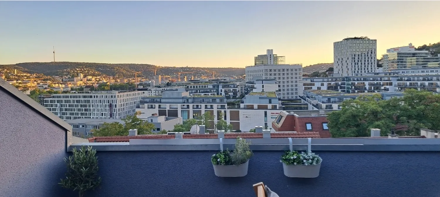 5 Zimmer Wohnung mit 112 m² in Stuttgart – Bild 1