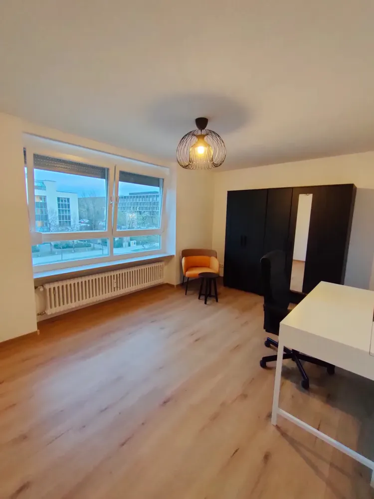 WG-Zimmer mit 15 m² in München – Bild 3