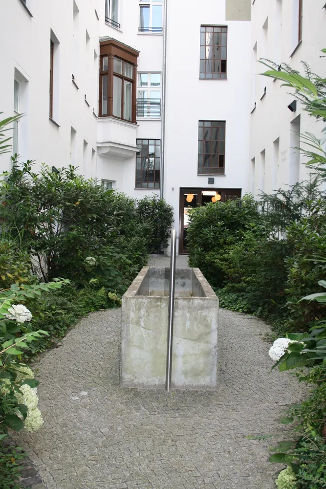 1 room apartment with 30 m² in Berlin – Photo 2