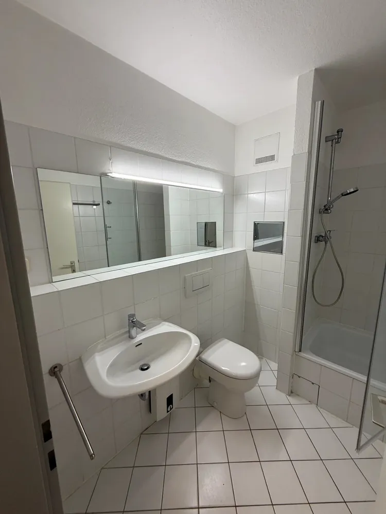 1 room apartment with 27 m² in Cologne – Photo 3