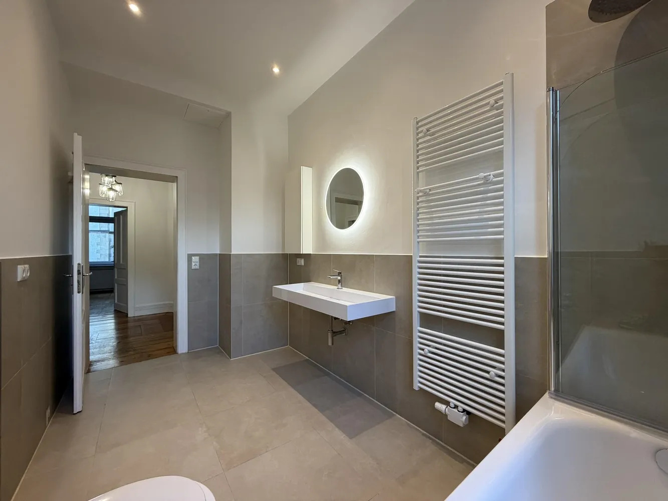 3 Zimmer Wohnung mit 101 m² in Frankfurt am Main – Bild 4