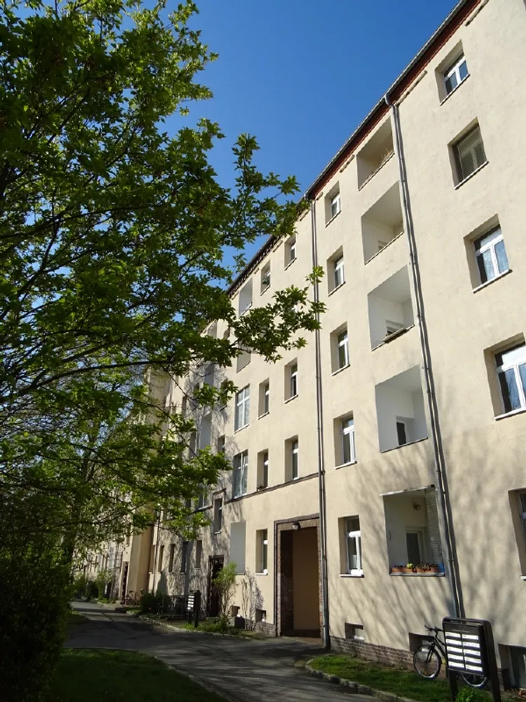 4 Zimmer Wohnung mit 88 m² in Dresden – Bild 1