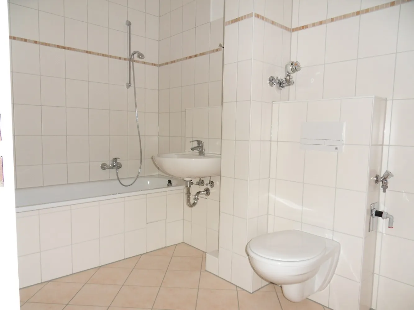 2 Zimmer Wohnung mit 66 m² in Berlin – Bild 4