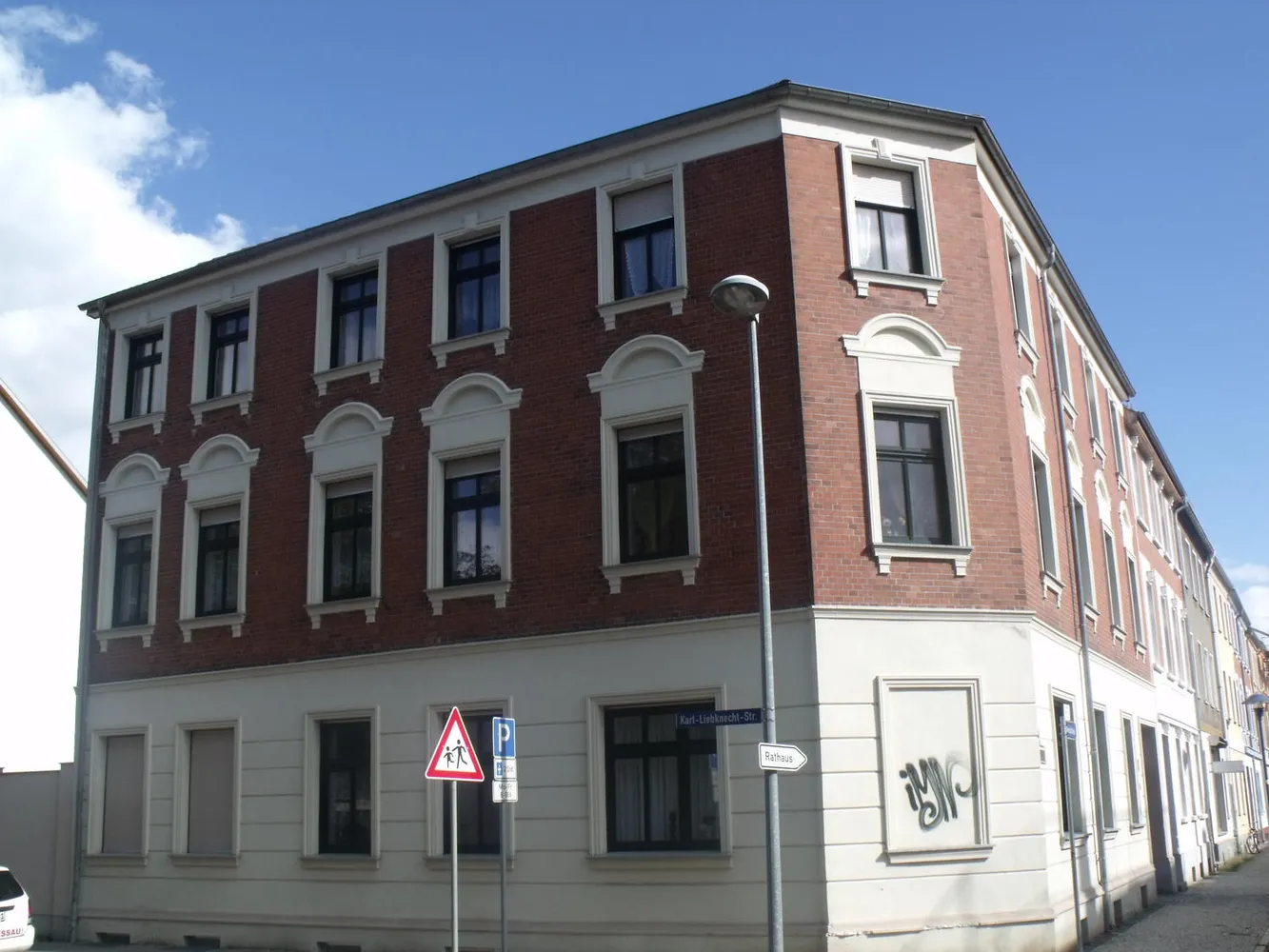 3 Zimmer Wohnung mit 84 m² in Dessau-Roßlau – Bild 1
