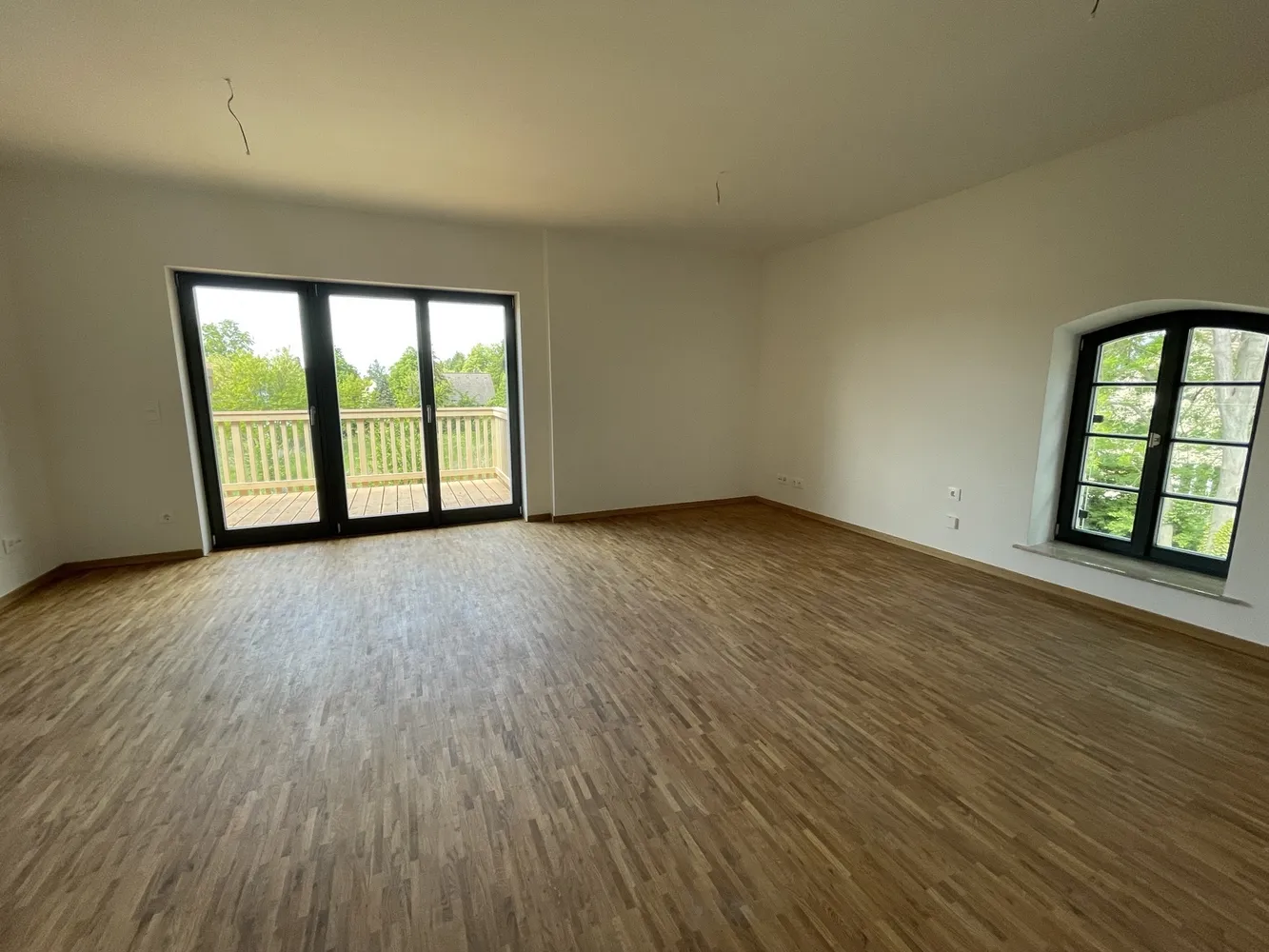4 Zimmer Wohnung mit 128 m² in Halle (Saale) – Bild 2