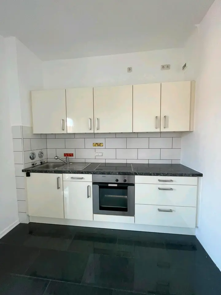 3 Zimmer Wohnung mit 88 m² in Saarbrücken – Bild 2