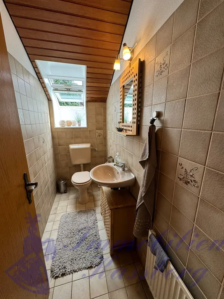 4 Zimmer Wohnung mit 147 m² in Detmold – Bild 8