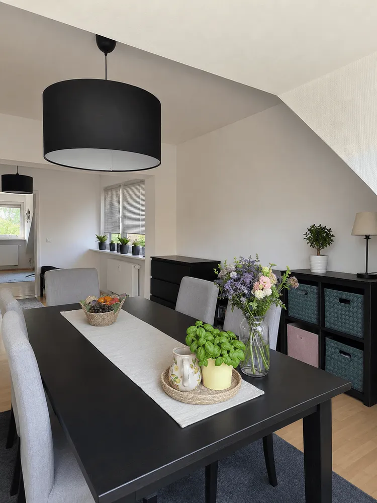 4 Zimmer Wohnung mit 143 m² in Duisburg – Bild 1