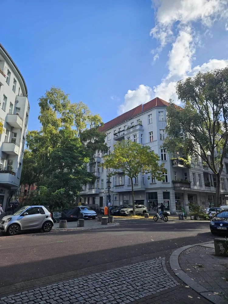 2 room apartment with 62 m² in Berlin – Photo 3