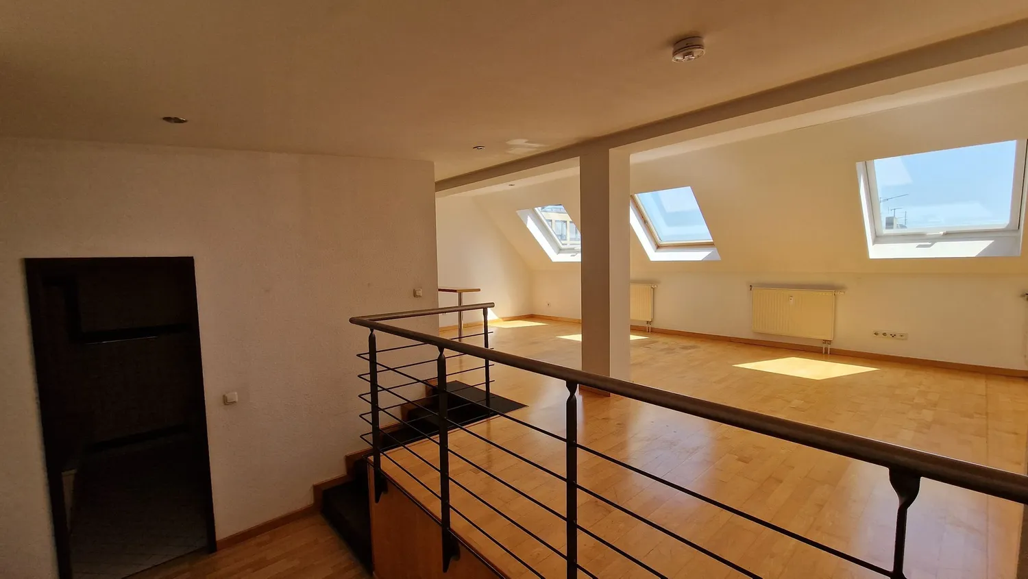3 room apartment with 118 m² in Magdeburg – Photo 1
