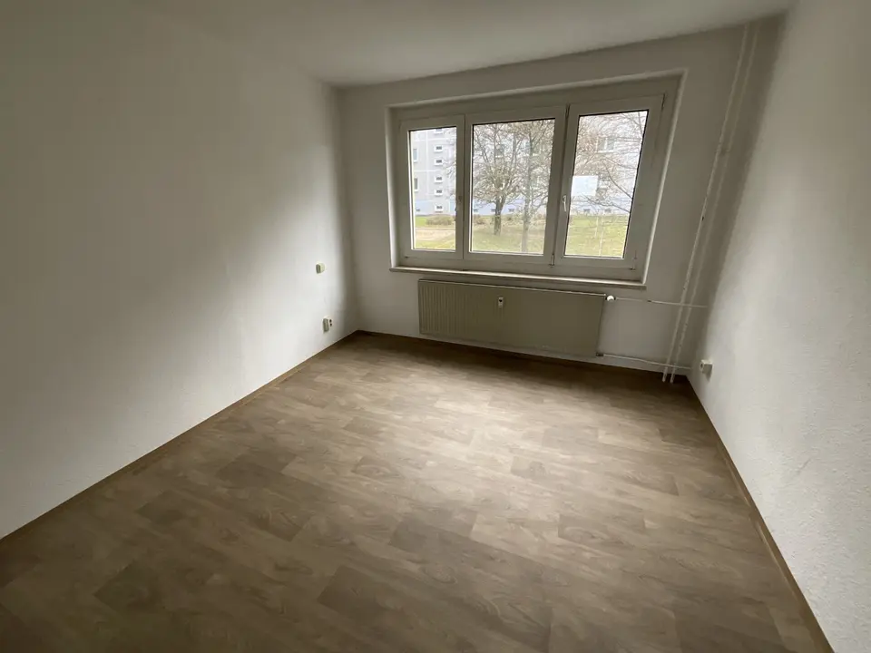 4 Zimmer Wohnung mit 75 m² in Suhl – Bild 3