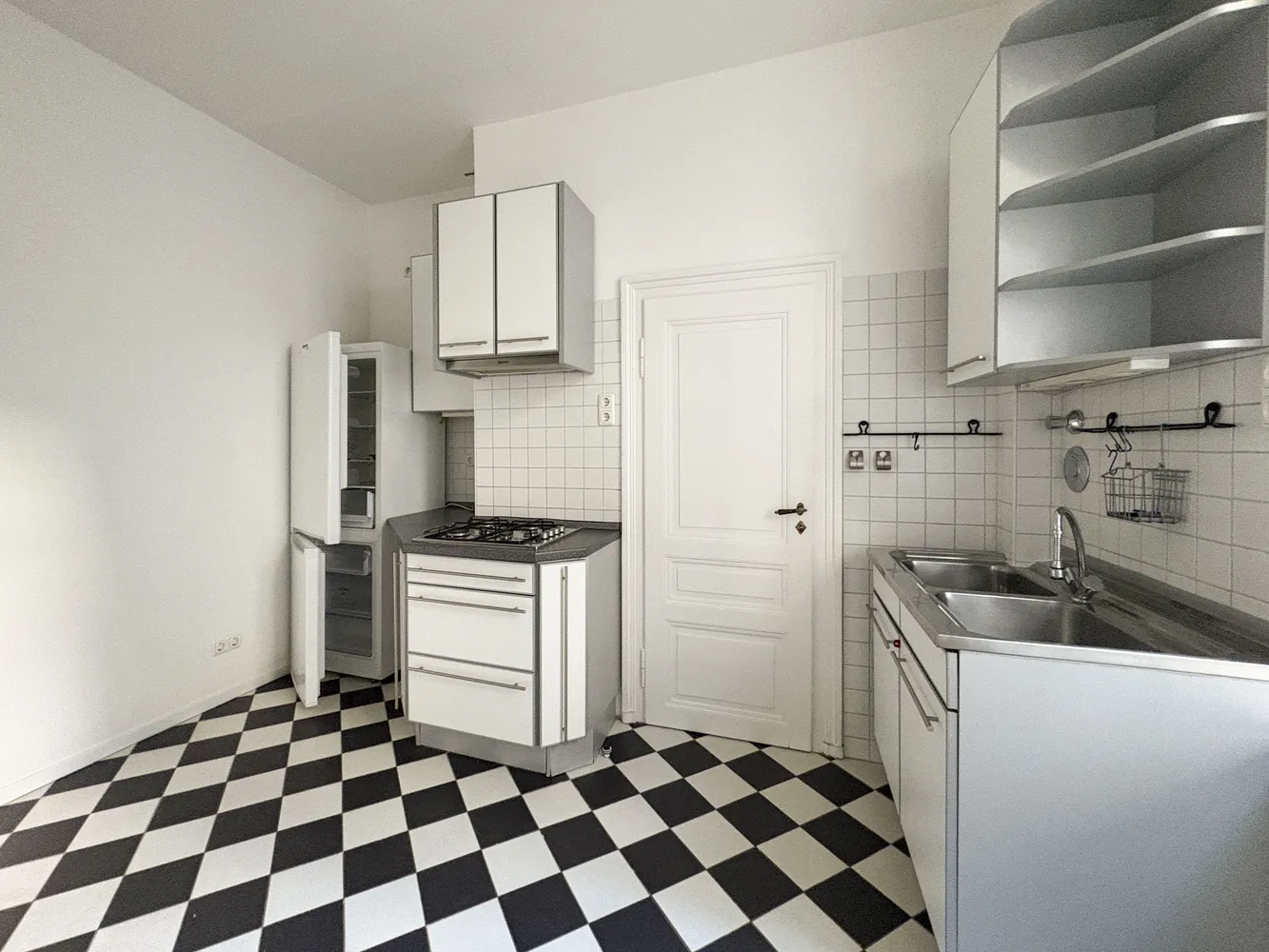 4 Zimmer Wohnung mit 109 m² in Frankfurt am Main – Bild 1