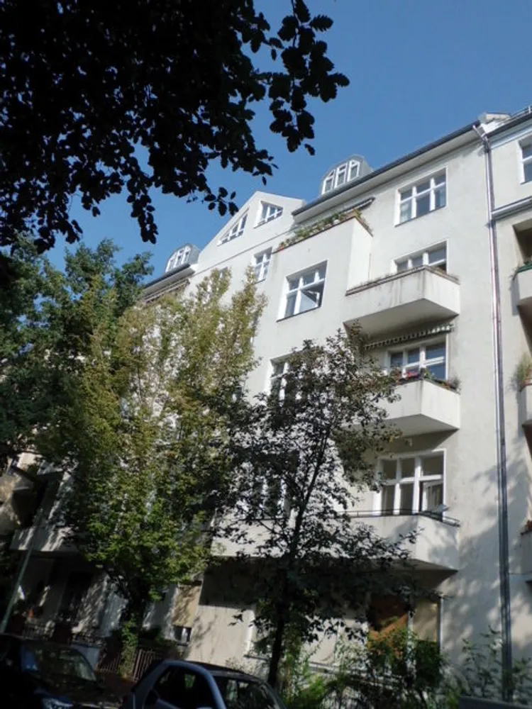4 room apartment with 169 m² in Berlin – Photo 1