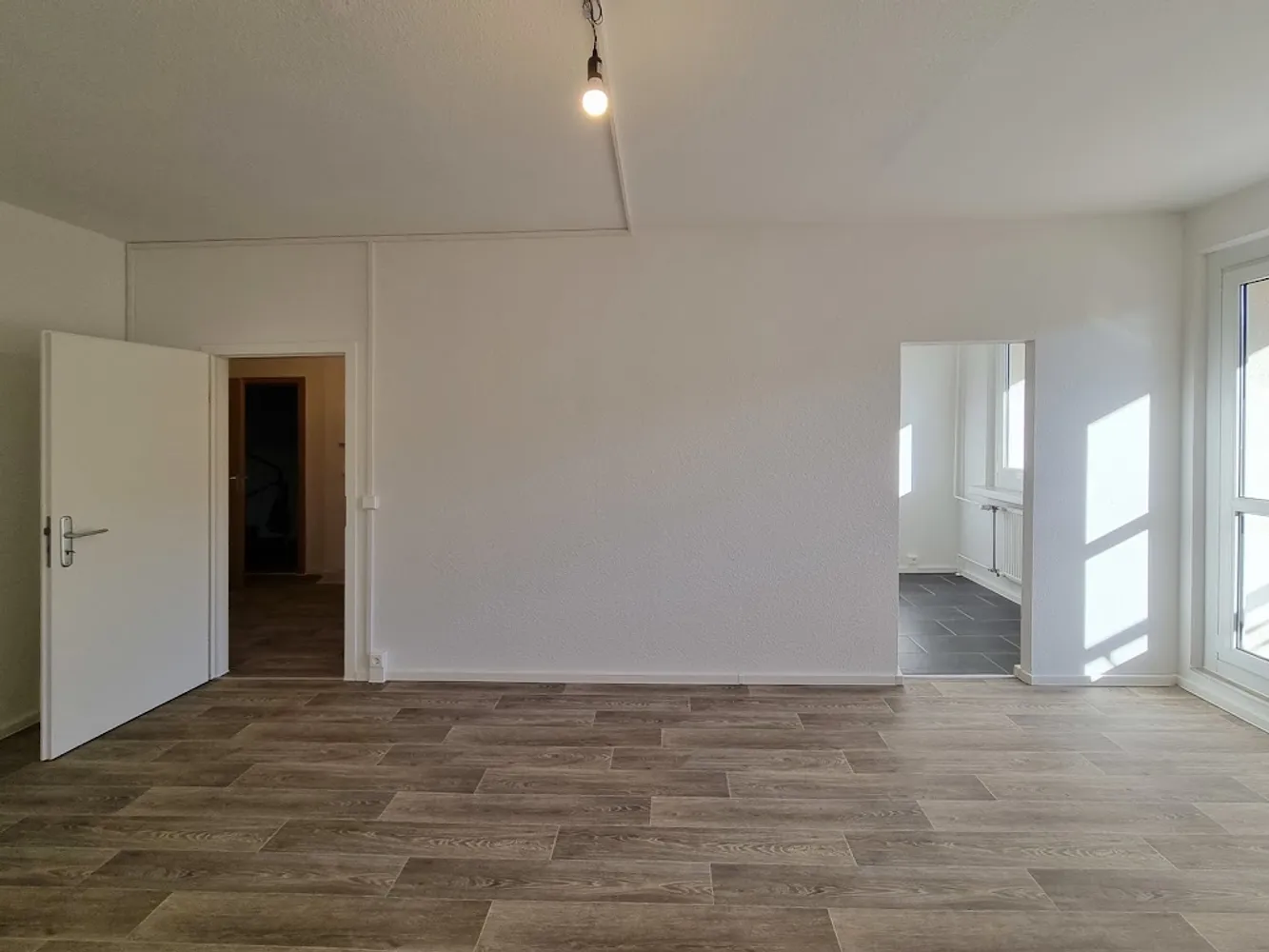 4 Zimmer Wohnung mit 77 m² in Dresden – Bild 1